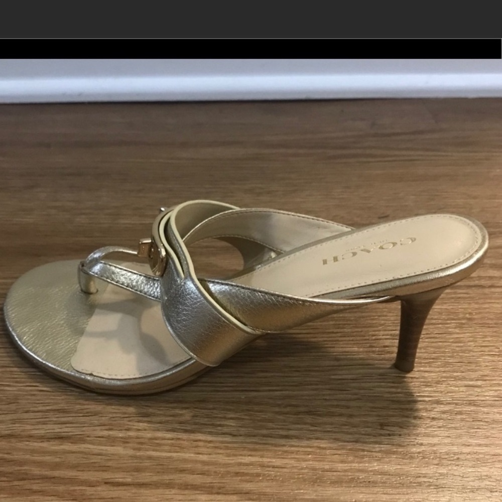 Coach leather gold sandals - Picture 3 of 8